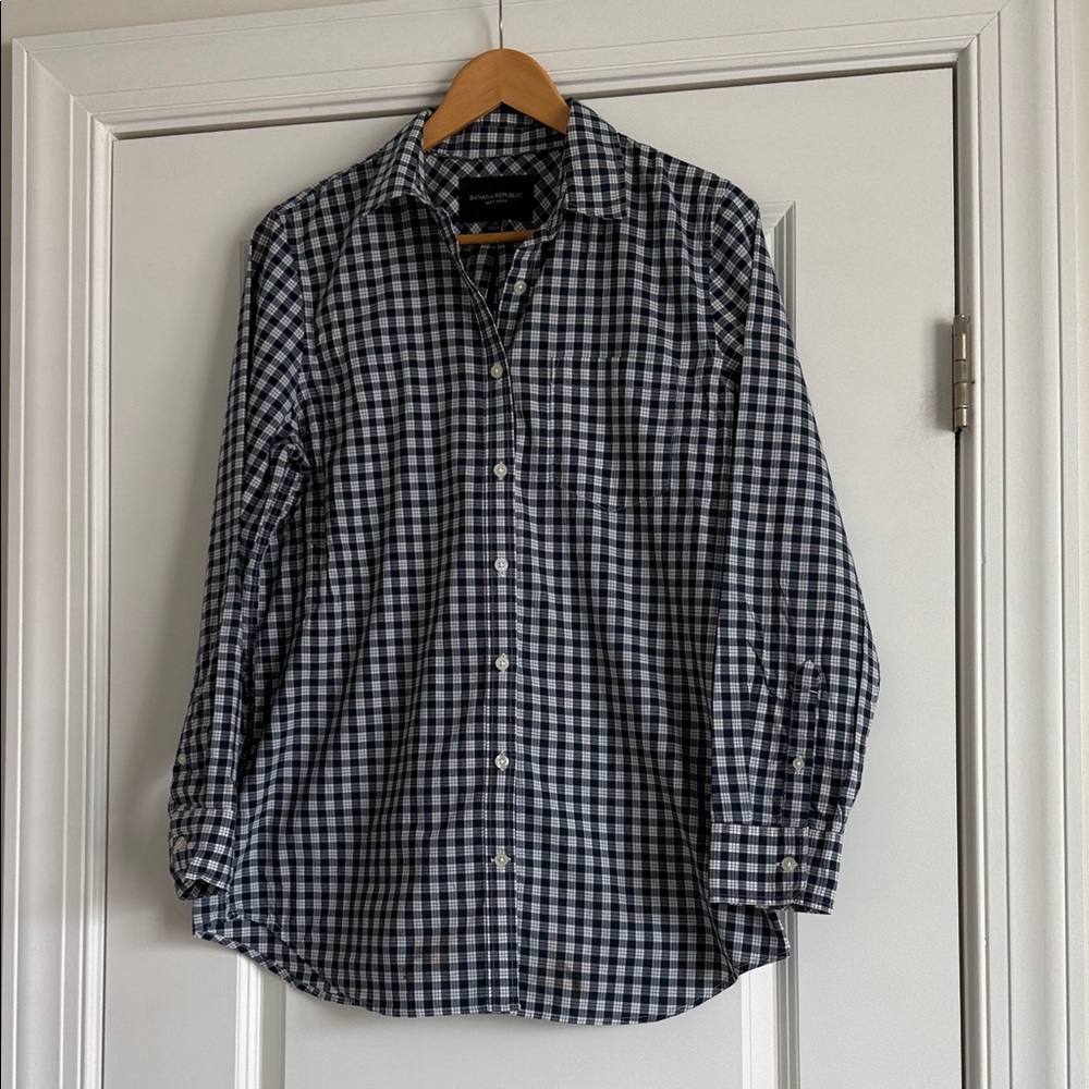 Banana Republic Women’s Navy & White Gingham Button-Up Shirt